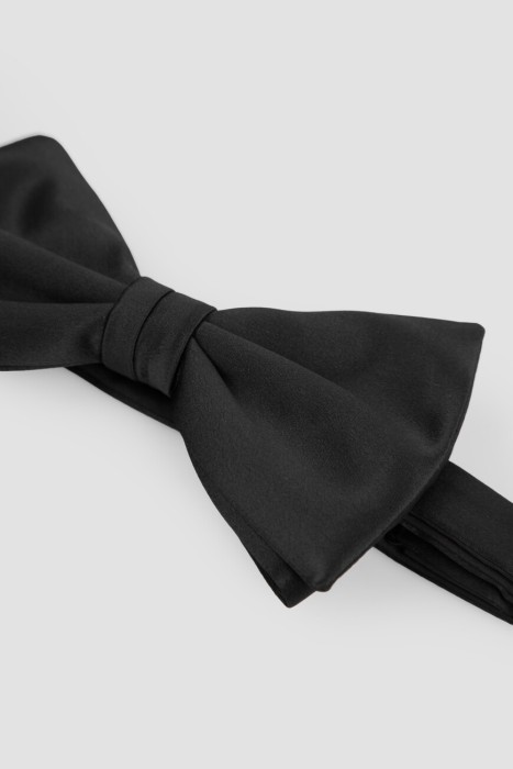 Товар черного цвета с внутренней стороны