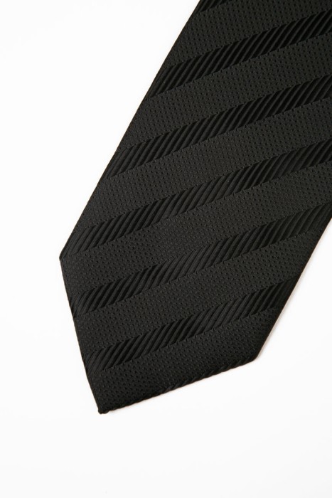 галстук  по цене 4400 руб вид справа