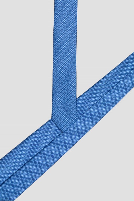 Товар синего цвета с внутренней стороны