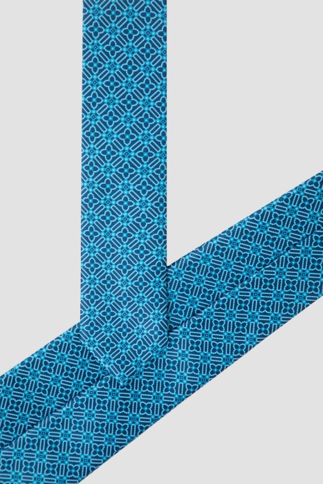 Товар разноцветного цвета с внутренней стороны