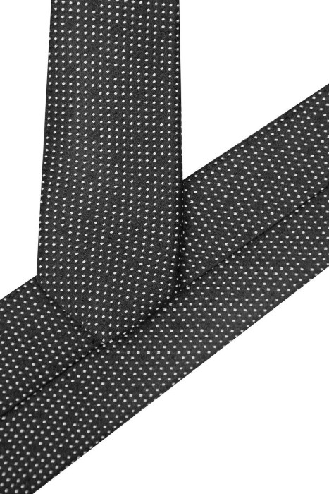 Товар черного цвета с внутренней стороны