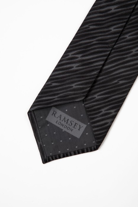 галстук  из америки вид сбоку