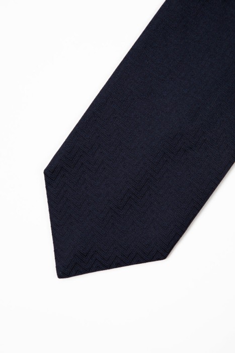 галстук  по цене 5200 руб вид справа