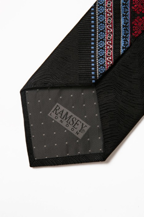 галстук  из америки вид сбоку