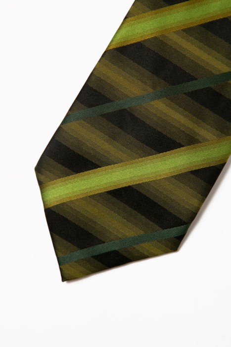 галстук  по цене 4400 руб вид справа