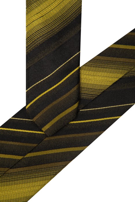 Товар черного цвета с внутренней стороны