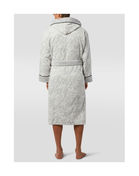 Товар белого цвета с внутренней стороны