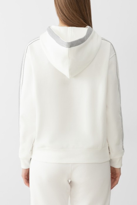 худи  модель barriera по цене 21000 руб вид справа