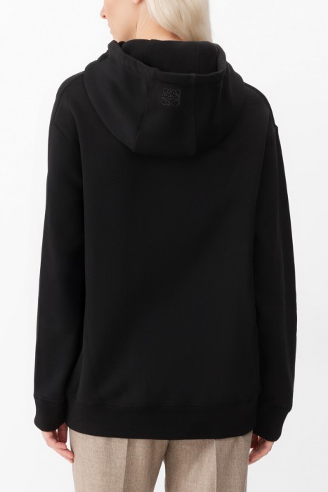 худи  по цене 85750 руб вид справа