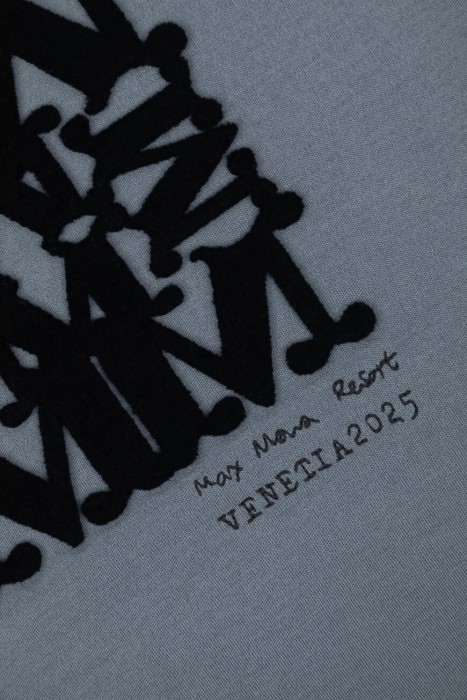 худи  универсального стиля с лицевой стороны