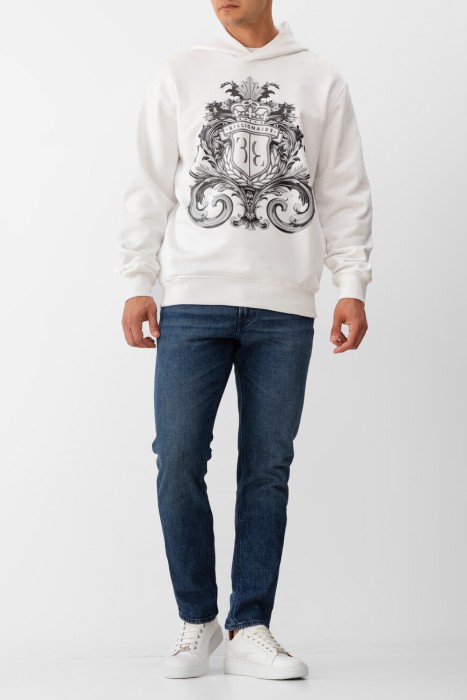 Товар белого цвета с внутренней стороны