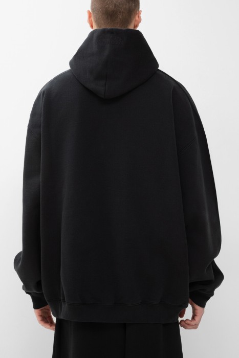 худи  от бренда vetements вид слева