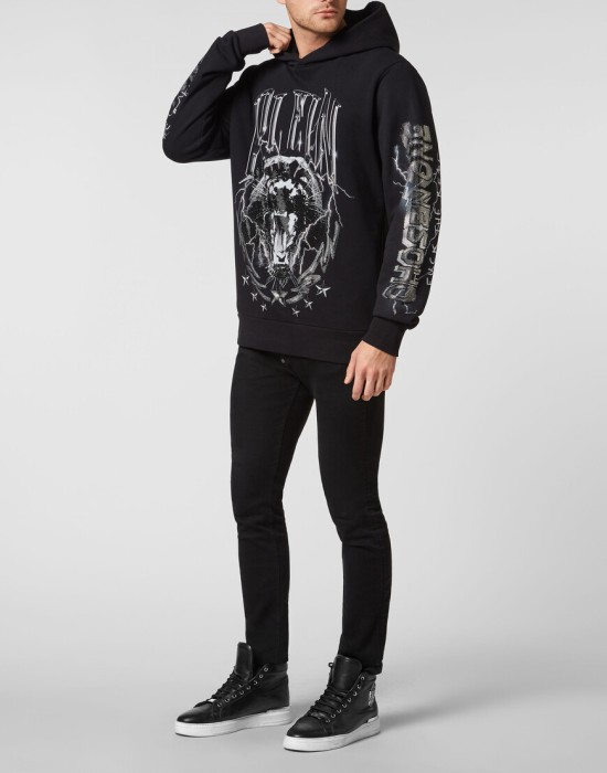 худи  по цене 45132 руб вид справа