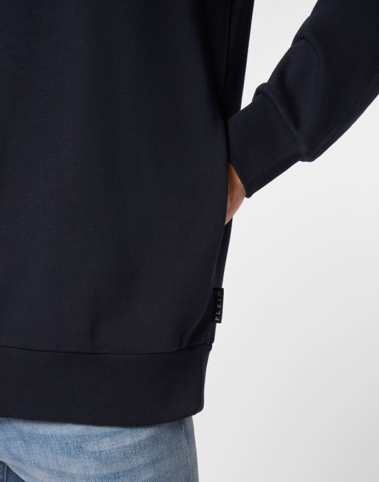 Товар синего цвета с внутренней стороны