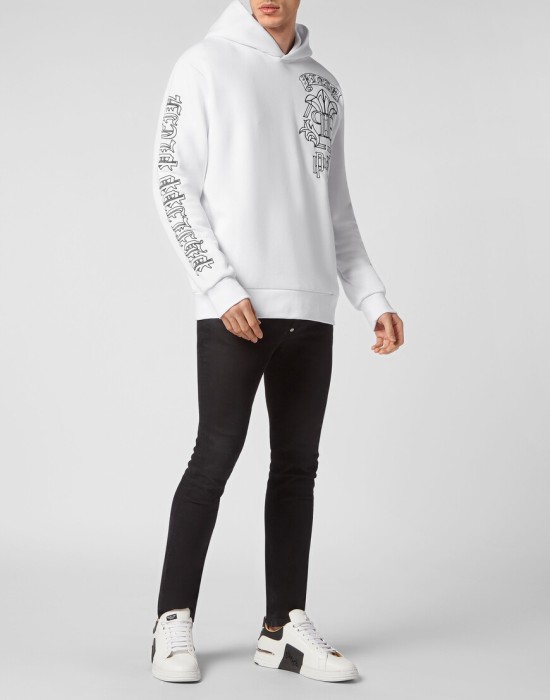 худи  по цене 31978 руб вид справа