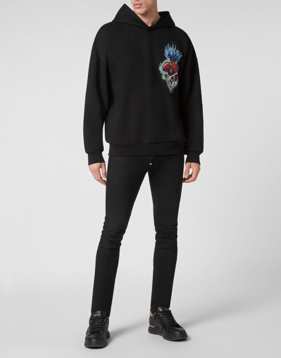 худи  по цене 32172 руб вид справа