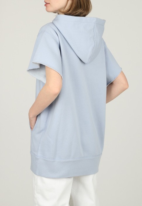 худи  из франции вид сбоку