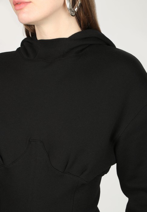 Товар черного цвета с внутренней стороны