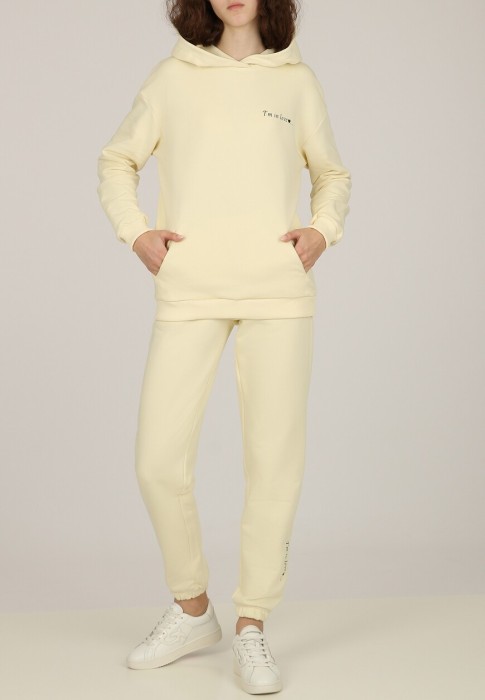 худи  по цене 14630 руб вид справа