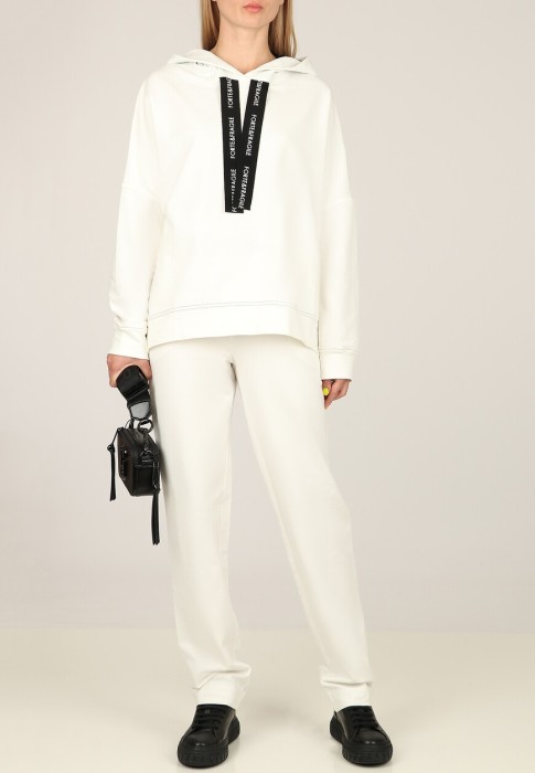 худи  по цене 33530 руб вид справа