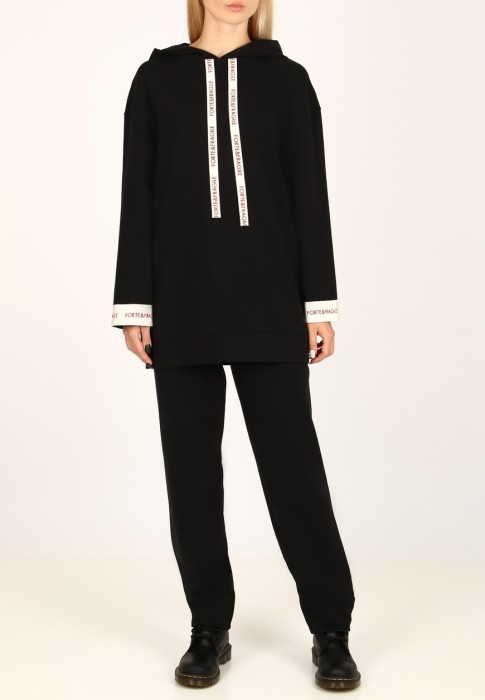 худи  по цене 30730 руб вид справа