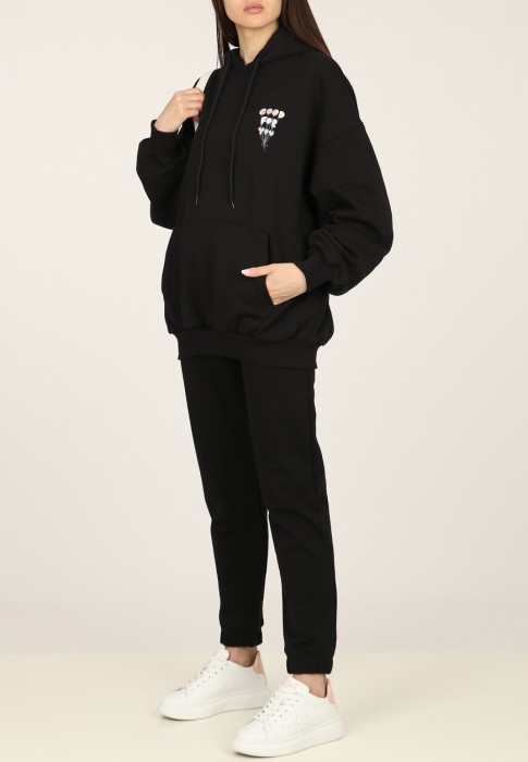 худи  по цене 17430 руб вид справа