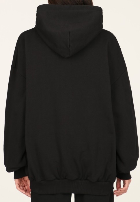 Товар черного цвета с внутренней стороны