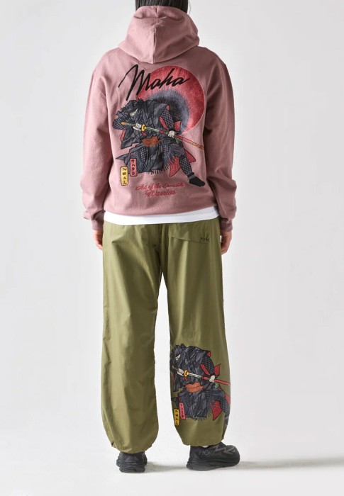 худи  по цене 76930 руб вид справа