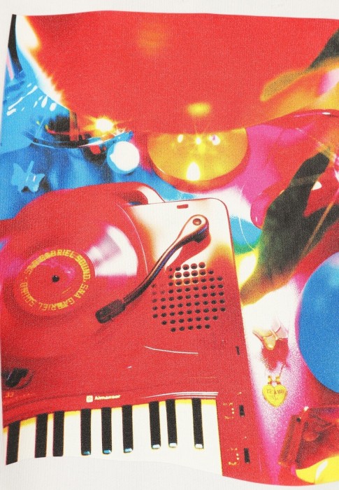 Товар белого цвета с внутренней стороны