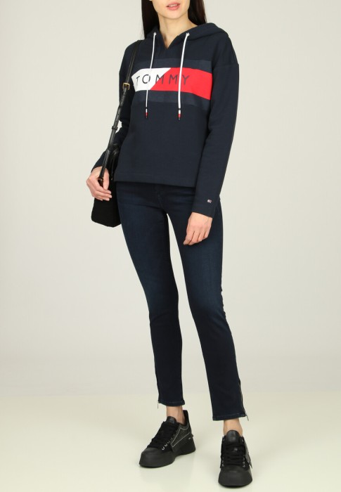 худи  от бренда tommy hilfiger вид слева