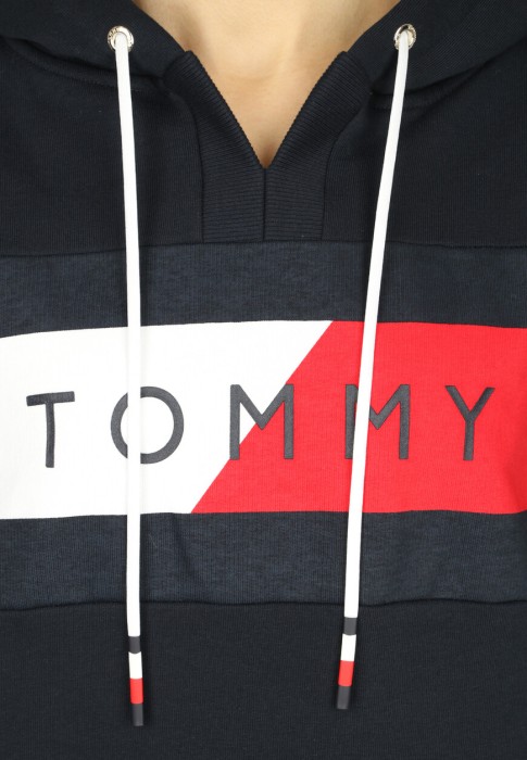 Товар синего цвета с внутренней стороны