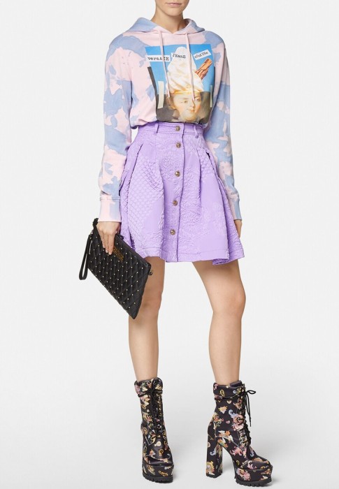 худи  по цене 49630 руб вид справа