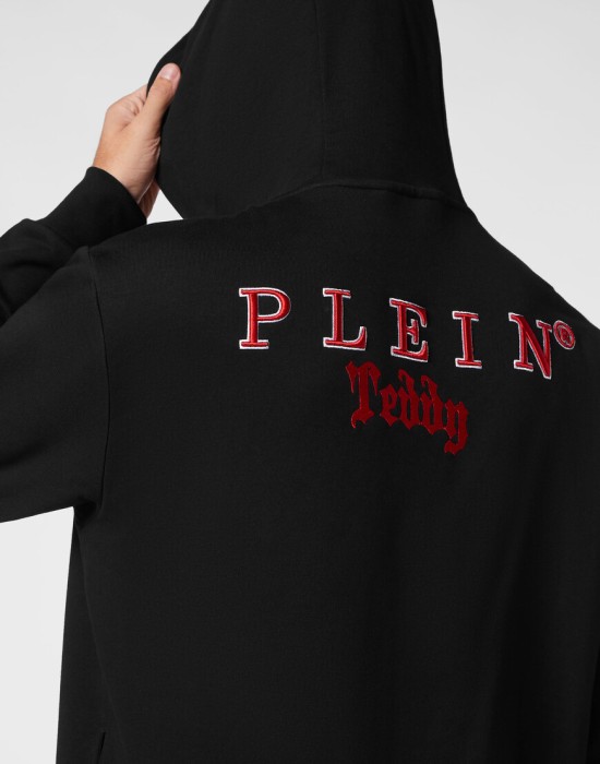 Товар черного цвета с внутренней стороны