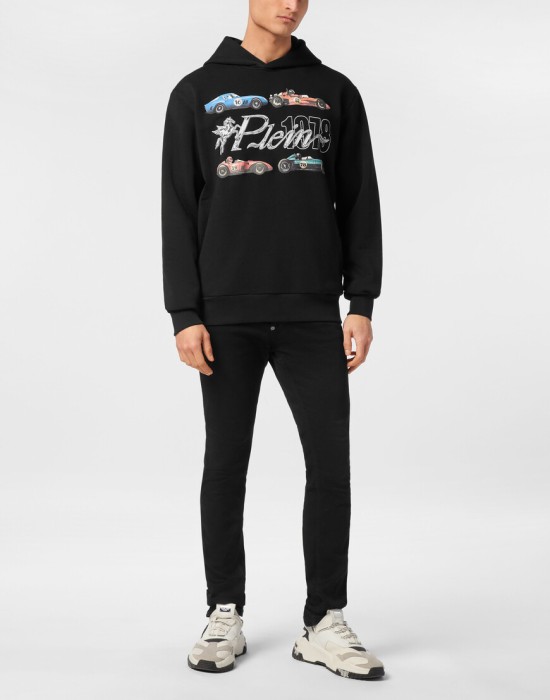 худи  по цене 50390 руб вид справа