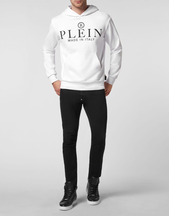 Товар белого цвета с внутренней стороны