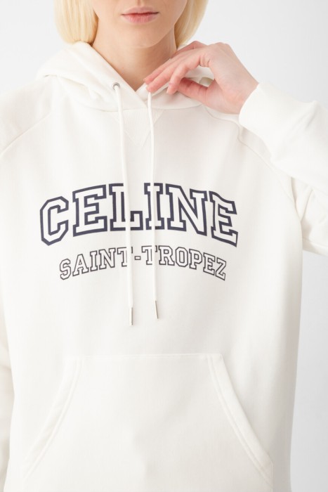 Товар белого цвета с внутренней стороны