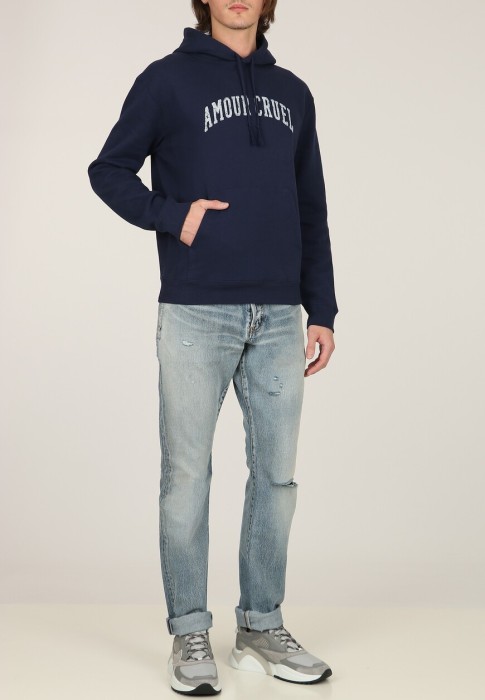 худи  по цене 89900 руб вид справа