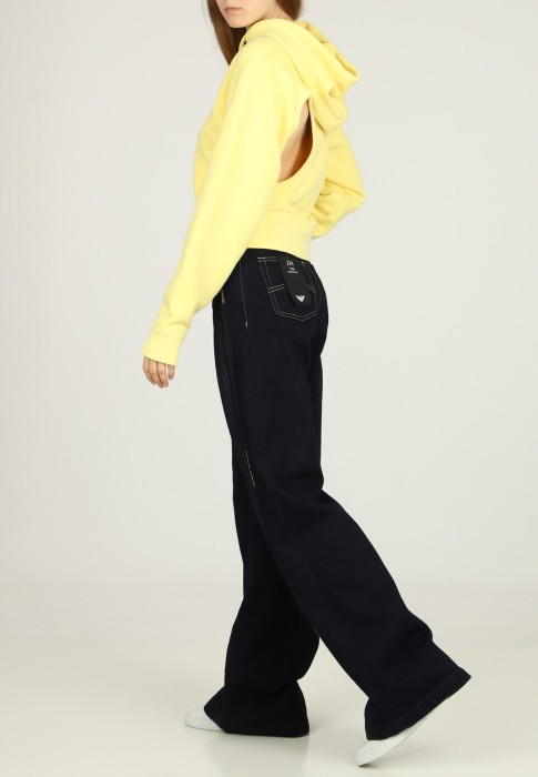 худи  по цене 30730 руб вид справа