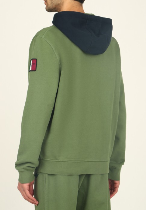 худи  из италии вид сбоку