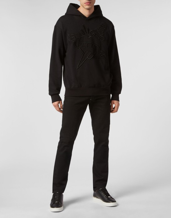 Товар черного цвета с внутренней стороны