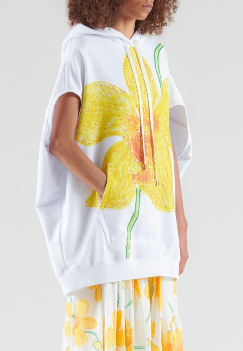 Товар белого цвета с внутренней стороны