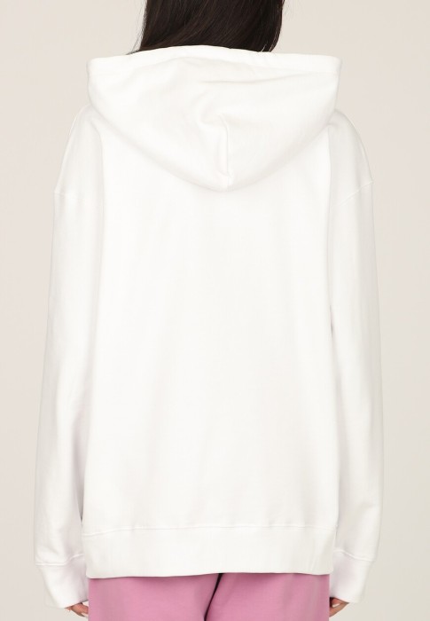 Товар белого цвета с внутренней стороны