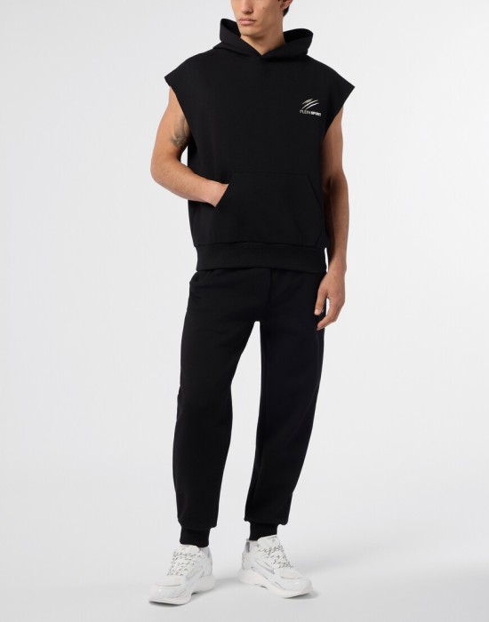 Товар черного цвета с внутренней стороны