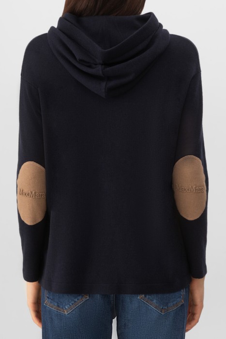 худи  по цене 28350 руб вид справа