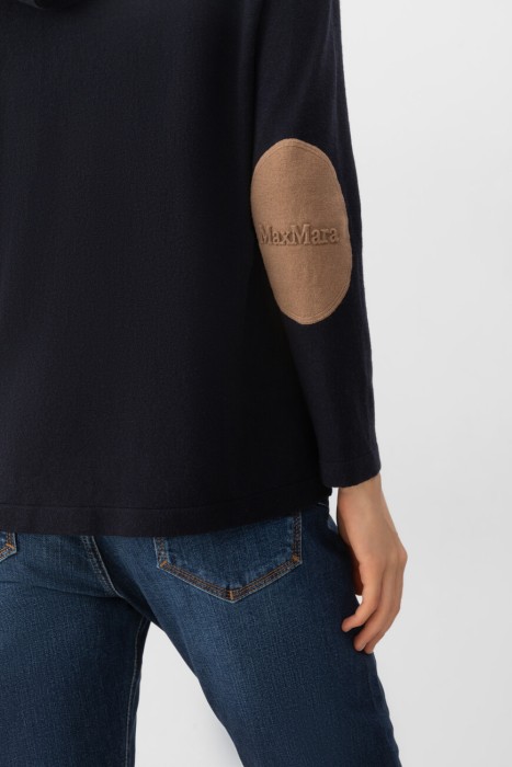 худи  из шерсти спереди