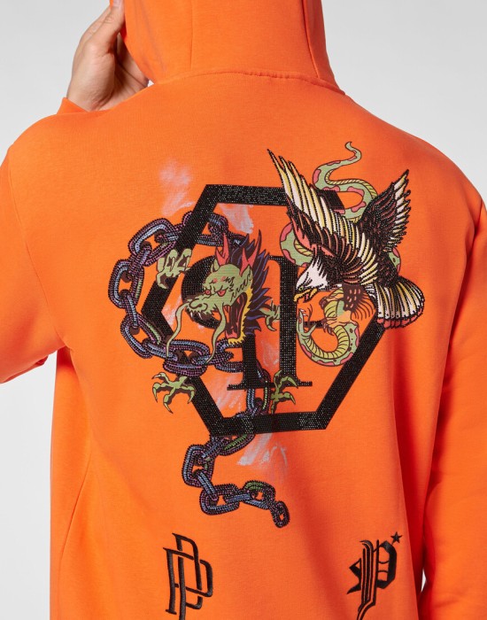 Товар оранжевого цвета с внутренней стороны