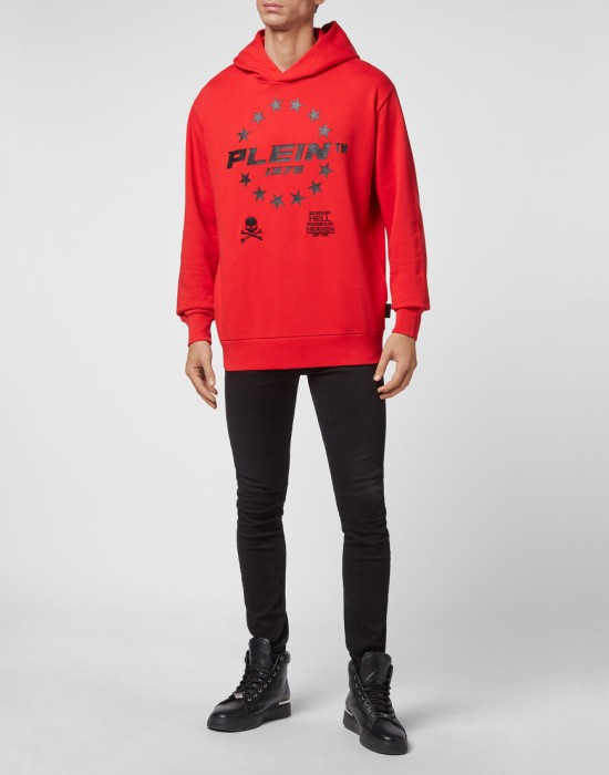 худи  по цене 38244 руб вид справа