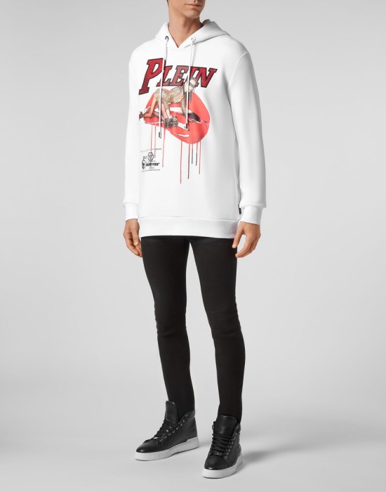 худи  по цене 48839 руб вид справа