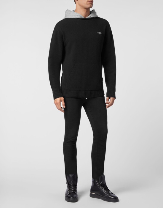 худи  по цене 88825 руб вид справа