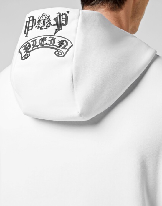 Товар белого цвета с внутренней стороны